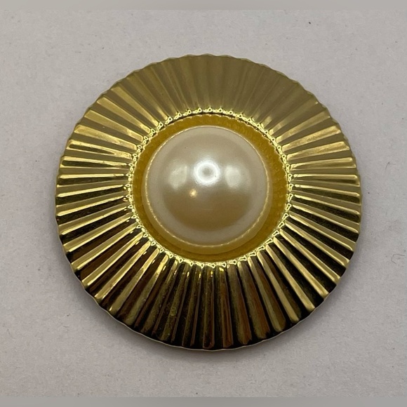 3 for $30 Vintage Gold Tone Scarf Ring with Faux Cabochon Pearl Center - Picture 2 of 8